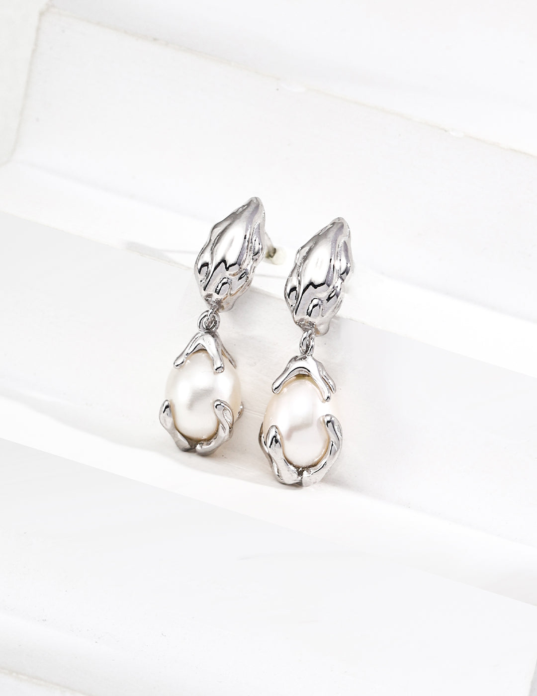 Flowing Lava Natural Pearl Earrings - S925 Silver