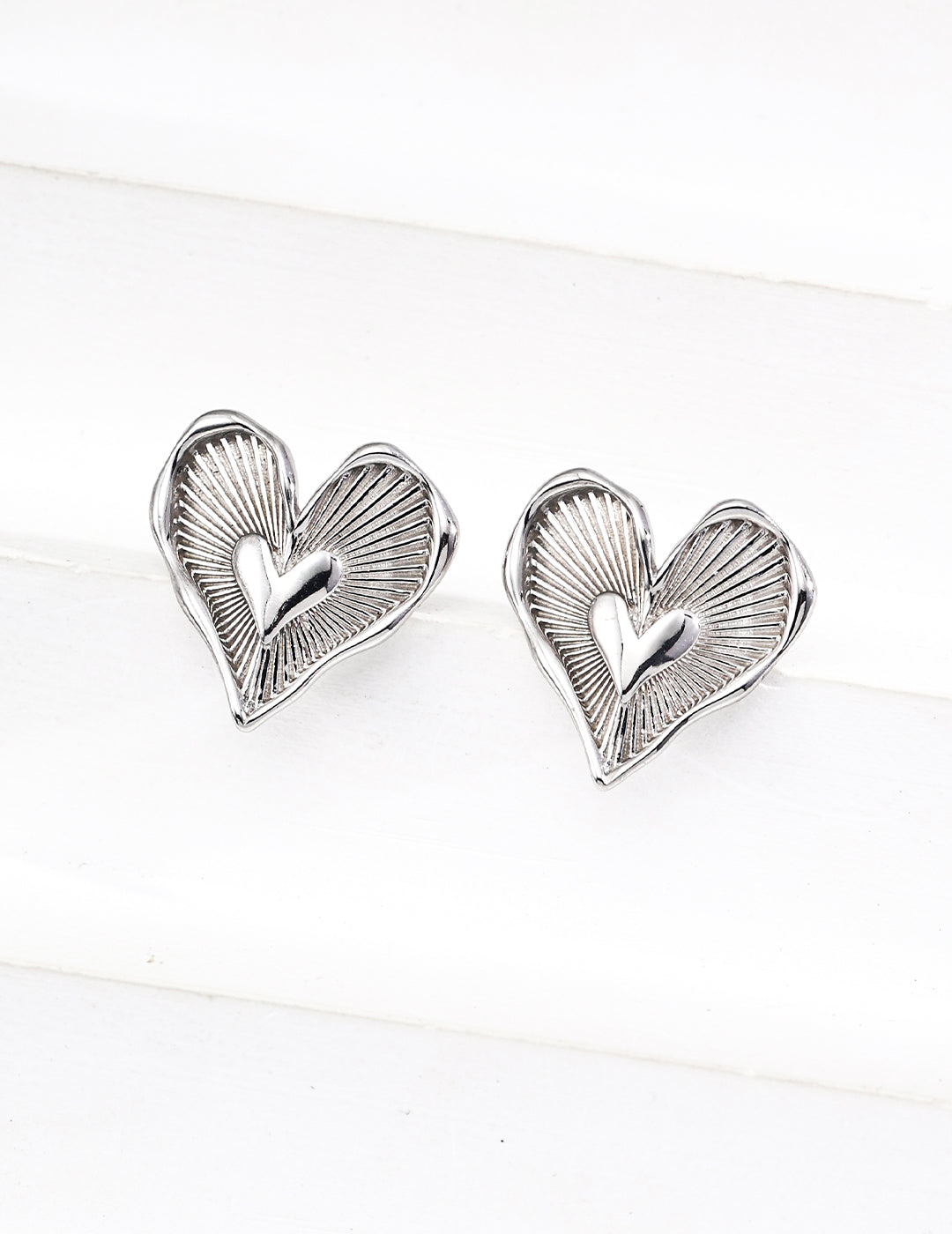 S925 Silver Heart-shaped Earrings