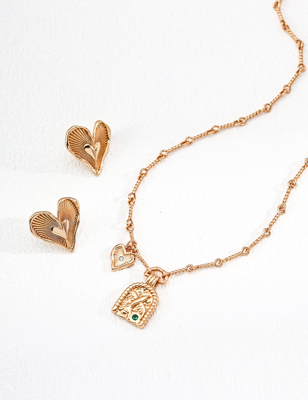 S925 Silver Heart-shaped Earrings