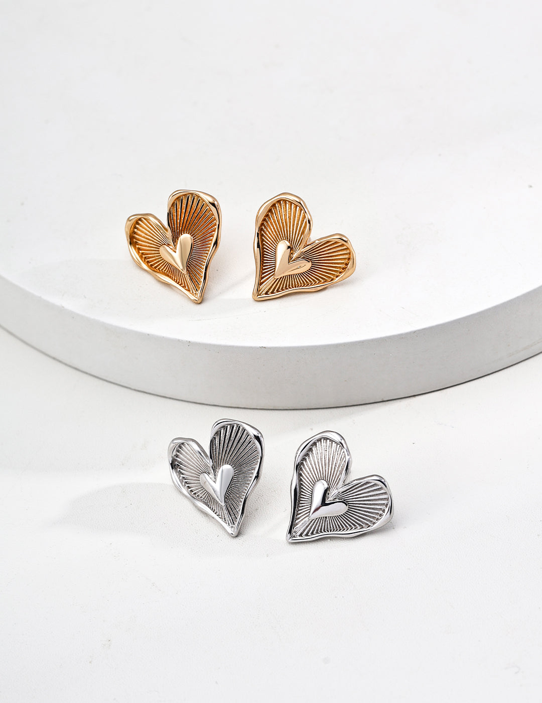 S925 Silver Heart-shaped Earrings